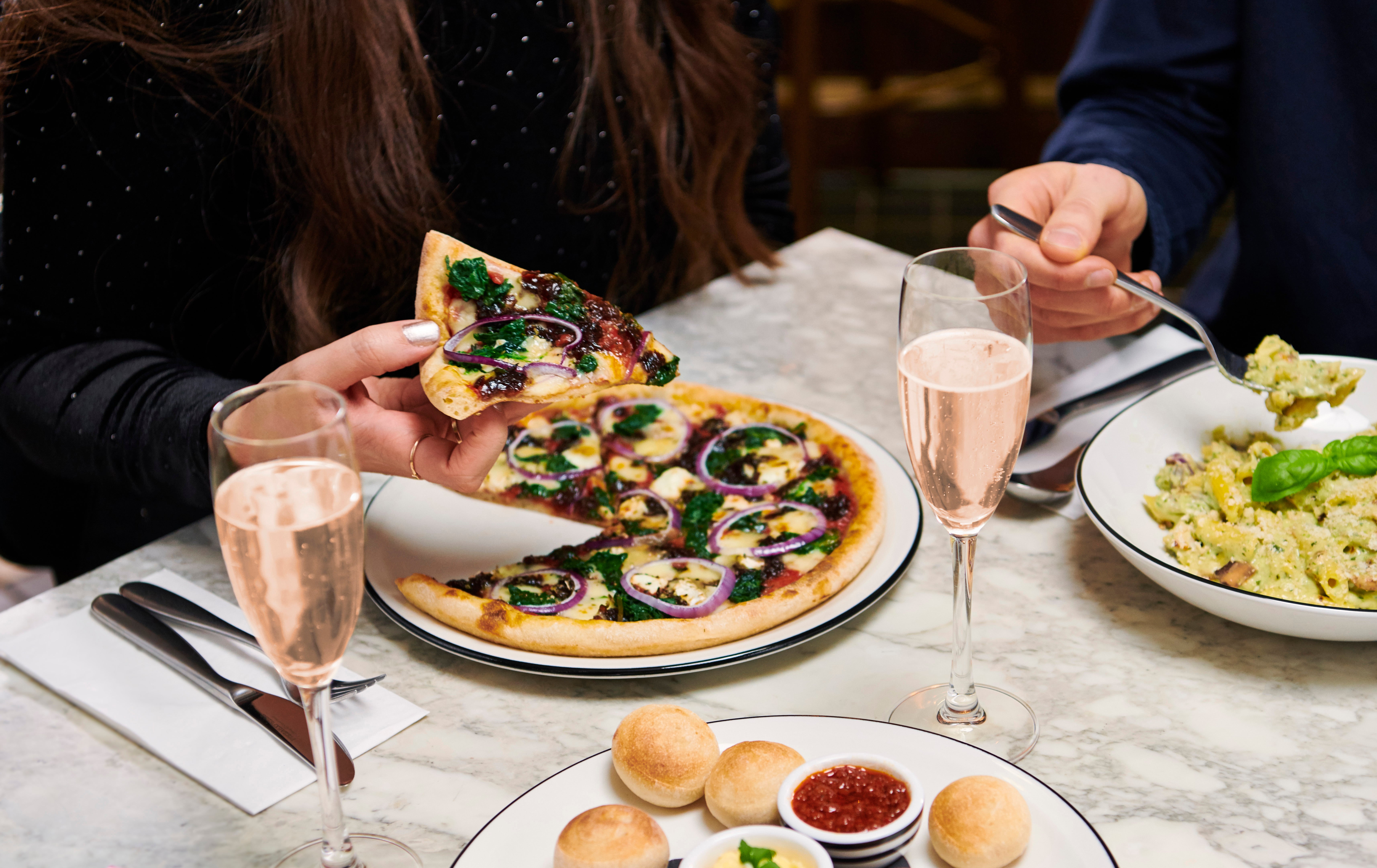 Dine in sale pizza
